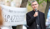 Martos Levente Balázs püspökkel imádkoztak a „40 nap az életért” önkéntesei Budapesten